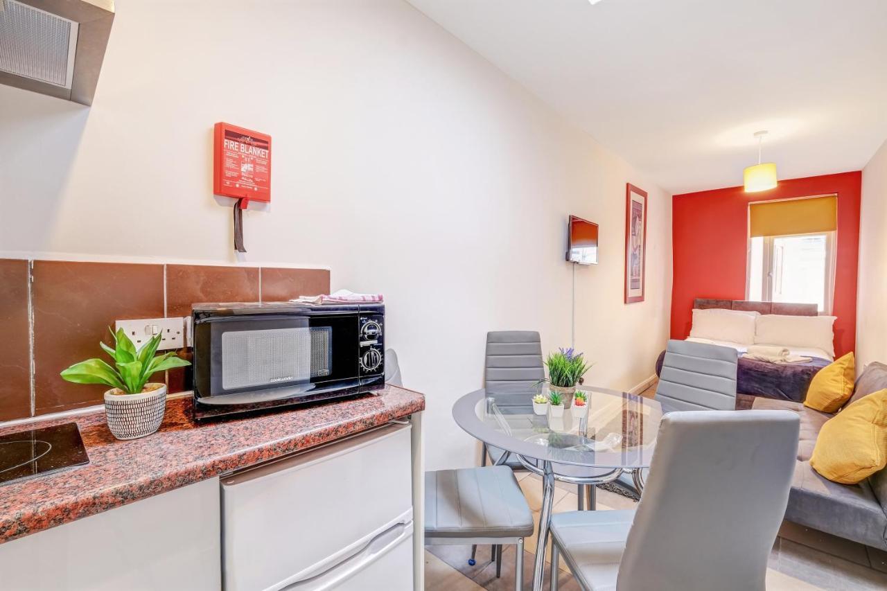 Fernbank Rooms Sudbury Hill, Harrow, Self-Contained Studios With En-Suite Harrow on the Hill ภายนอก รูปภาพ
