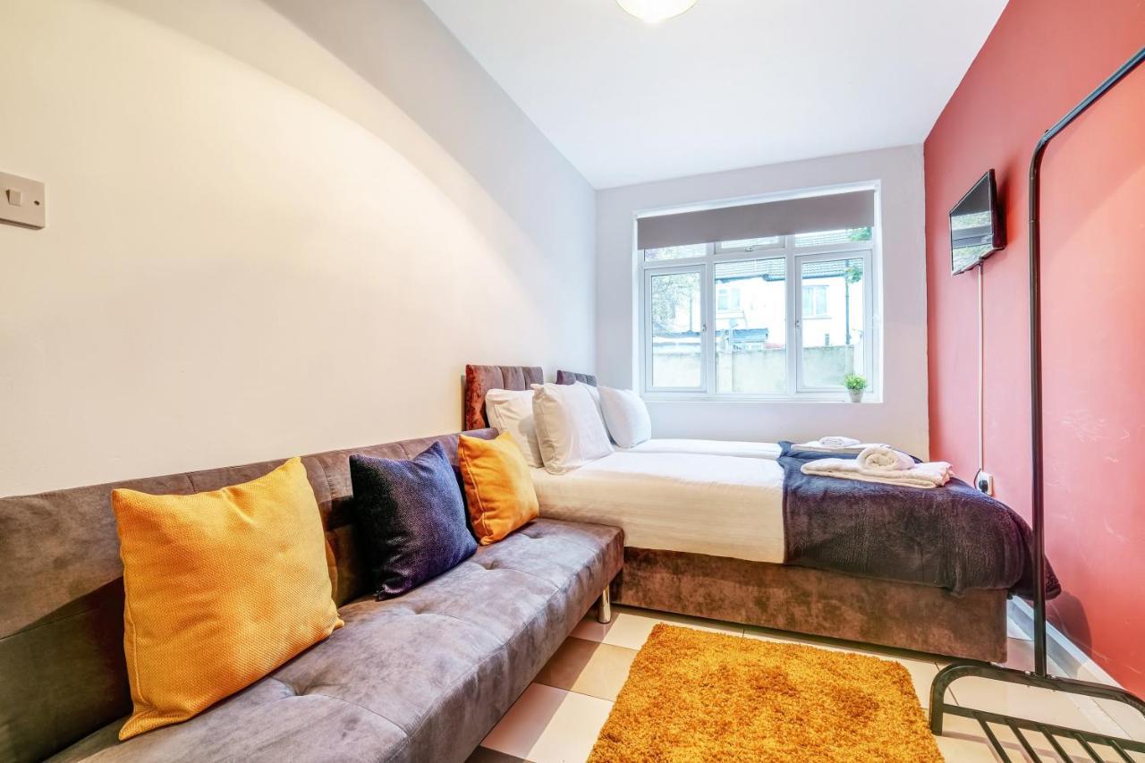 Fernbank Rooms Sudbury Hill, Harrow, Self-Contained Studios With En-Suite Harrow on the Hill ภายนอก รูปภาพ