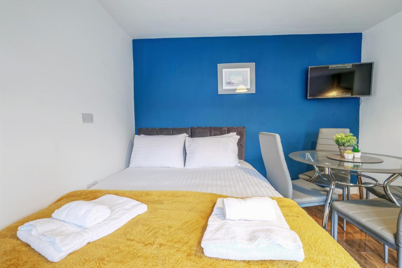 Fernbank Rooms Sudbury Hill, Harrow, Self-Contained Studios With En-Suite Harrow on the Hill ภายนอก รูปภาพ