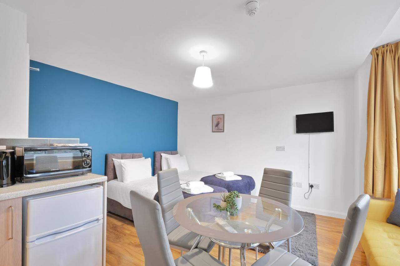 Fernbank Rooms Sudbury Hill, Harrow, Self-Contained Studios With En-Suite Harrow on the Hill ภายนอก รูปภาพ