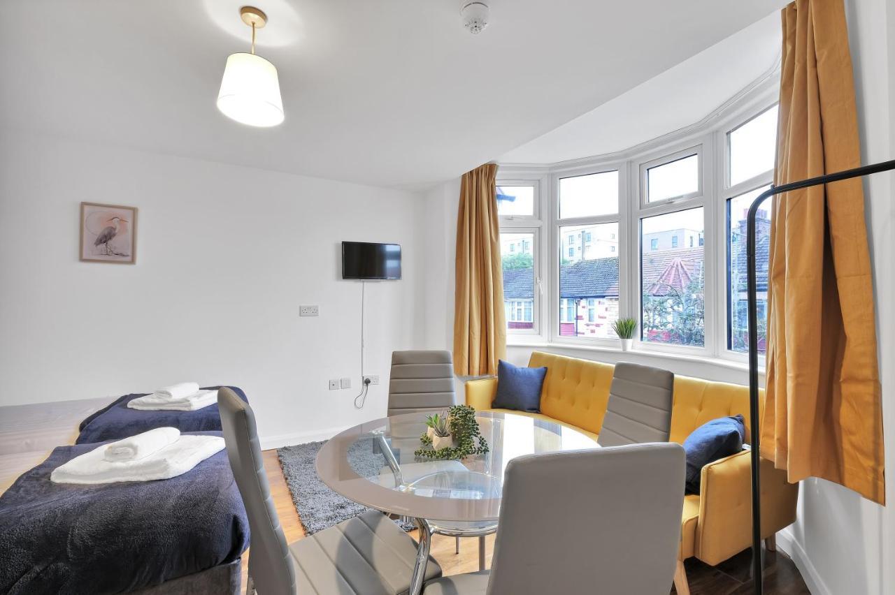 Fernbank Rooms Sudbury Hill, Harrow, Self-Contained Studios With En-Suite Harrow on the Hill ภายนอก รูปภาพ