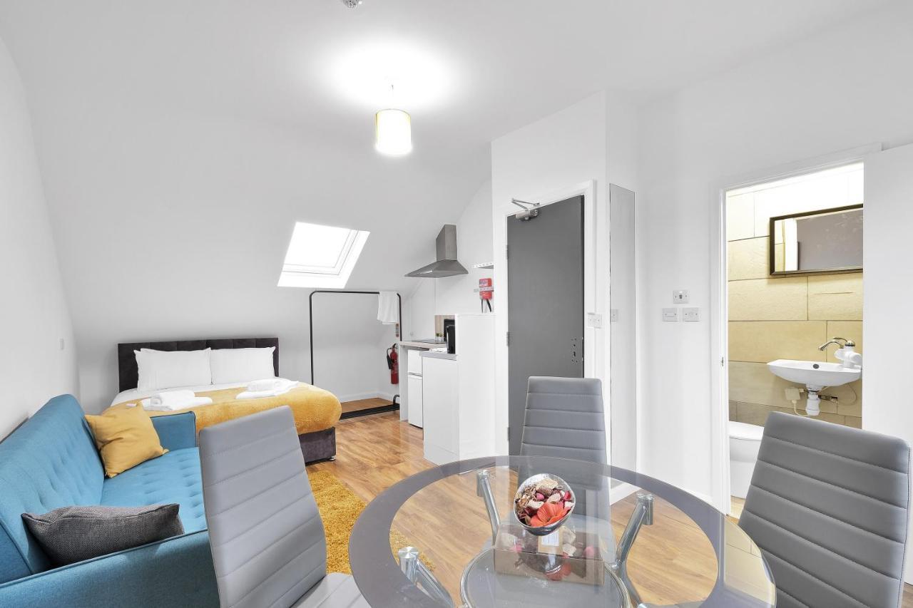Fernbank Rooms Sudbury Hill, Harrow, Self-Contained Studios With En-Suite Harrow on the Hill ภายนอก รูปภาพ